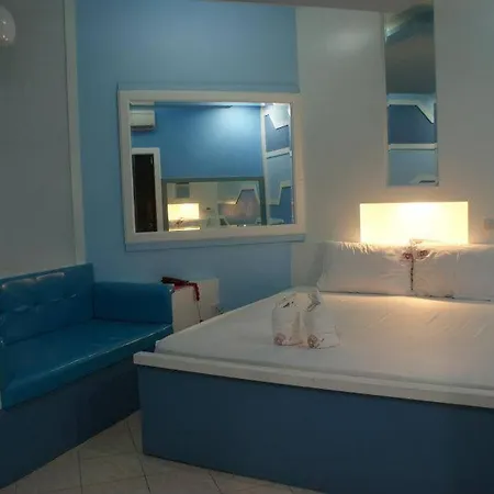 Sweet Heart Hotel